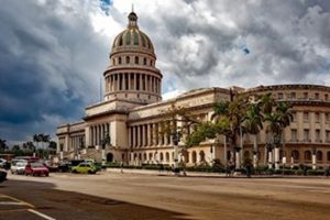 Куба отваря икономиката си за инвестиции от емигранти в САЩ