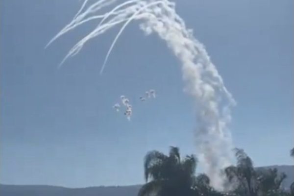 Ракетен обстрел по посолството на САЩ в Багдад разтърси Зелената зона
