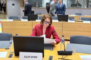 Нейнски: България не е получавала искане за мисия в Ормузкия проток